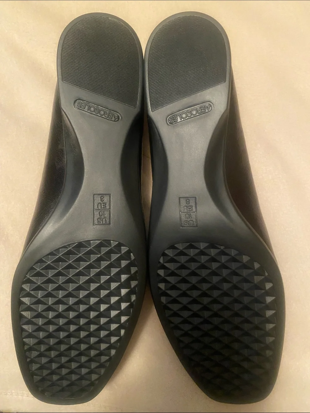 AEROSOLES Black Leather Slip-On Loafers